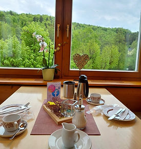 Frühstücks - Tisch.jpg