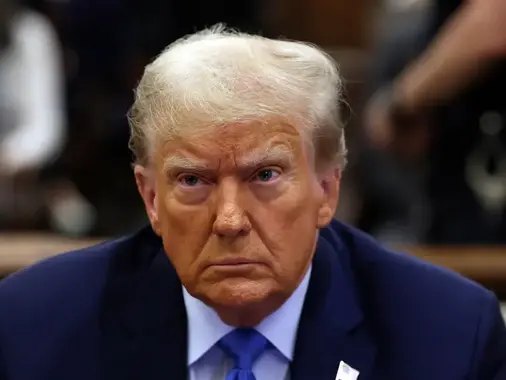 Très mécontent, Donald Trump menace Apple d'une taxe sur l'iPhone !