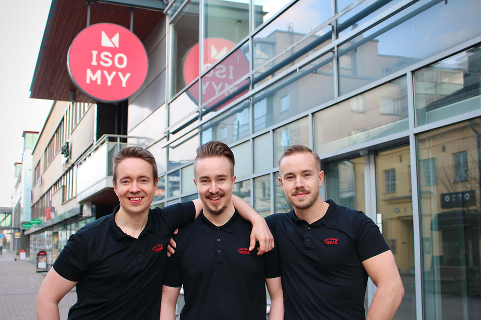 Yrittäjät toisessa polvessa: Santeri Räsänen (vas.), Aleksi Räsänen ja Casimir Räsänen.