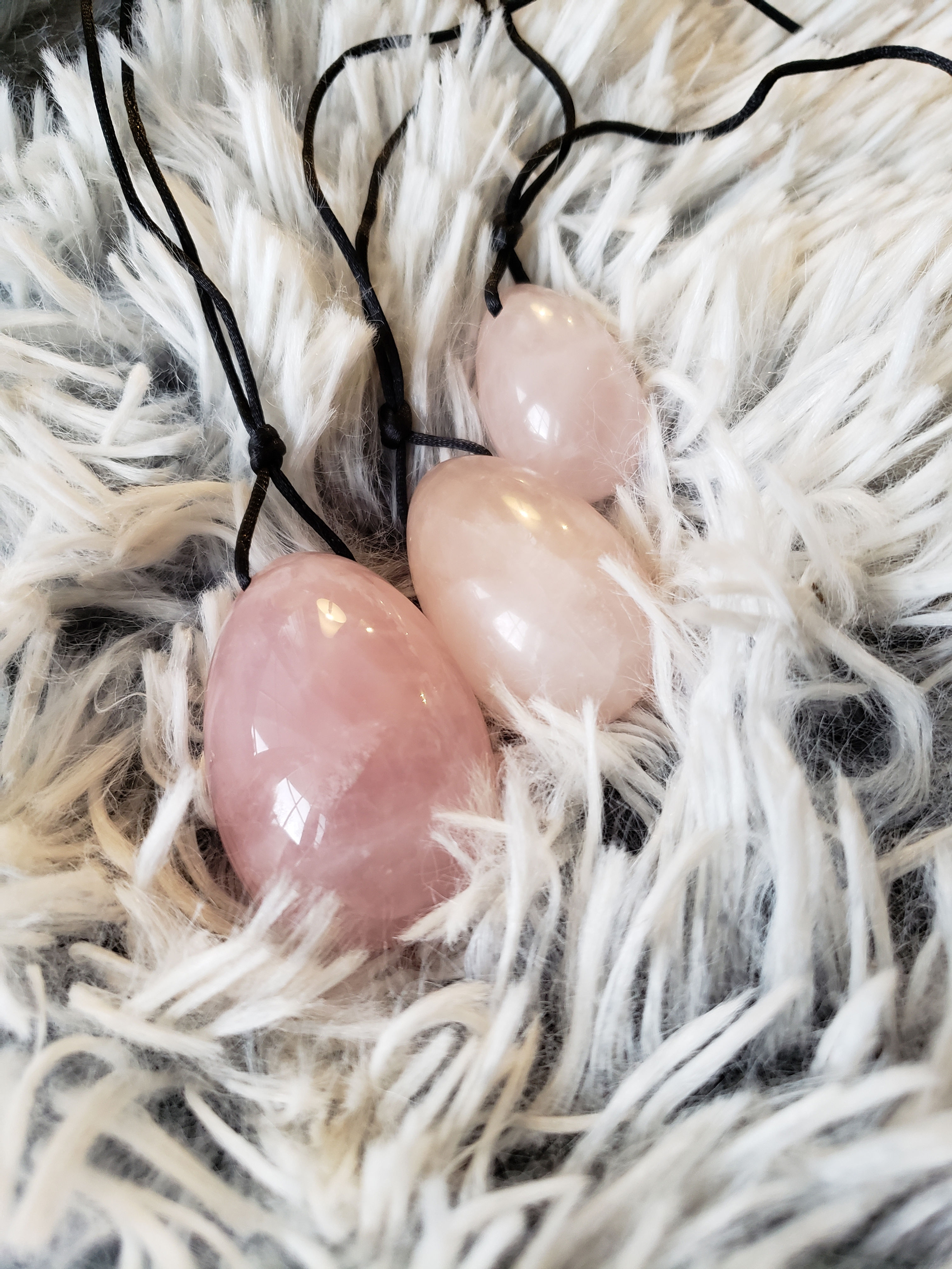 Set of3 Rose Quartz Yoni Eggs
