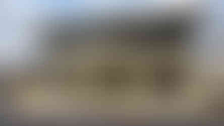 בניין מוזיאון רכבת המוות בקנצ'נבורי