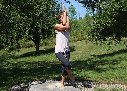 10 YOGA POSES YOU CAN DO AT WORK TO CENTER YOUR MIND AND BODY