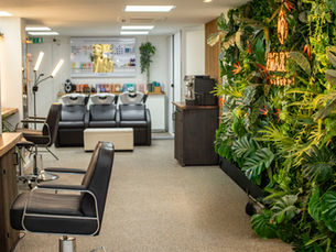 A COMPLETE BEAUTY DAY IN AMSTELVEEN — HAIR, NAILS AND BROWS ALL IN ONE PLACE
