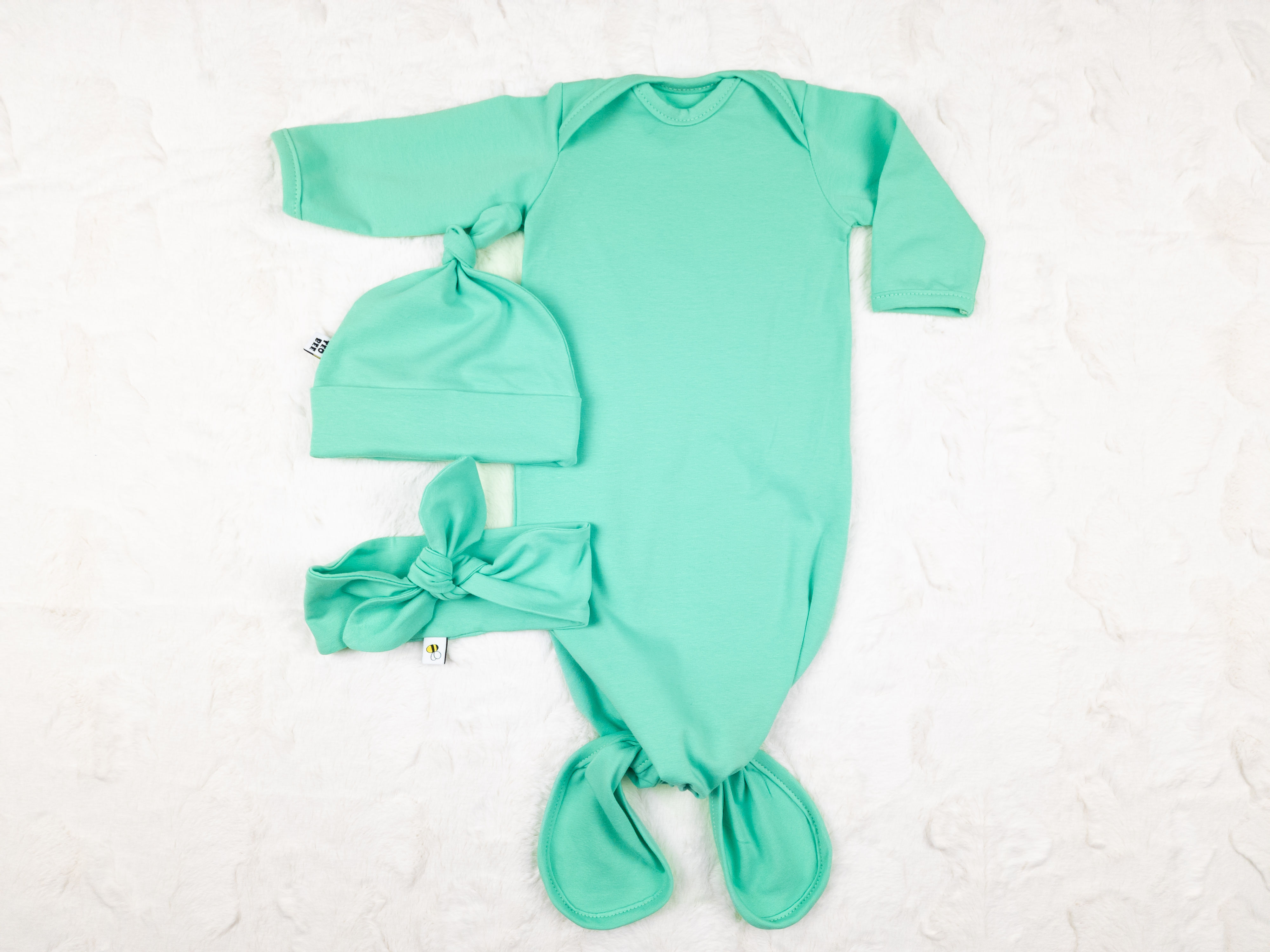 Piparmētru zaļa sienama pidžamma ar mezglu