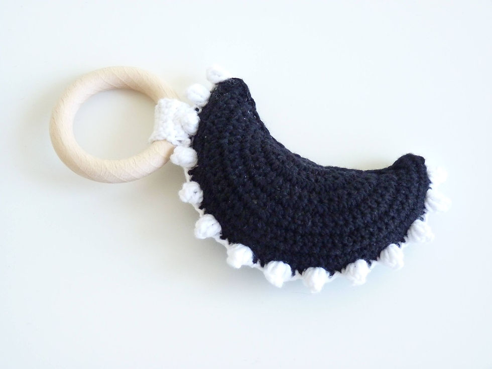 Thumbnail: Tamborēts grabulītis "Mēnestiņš"