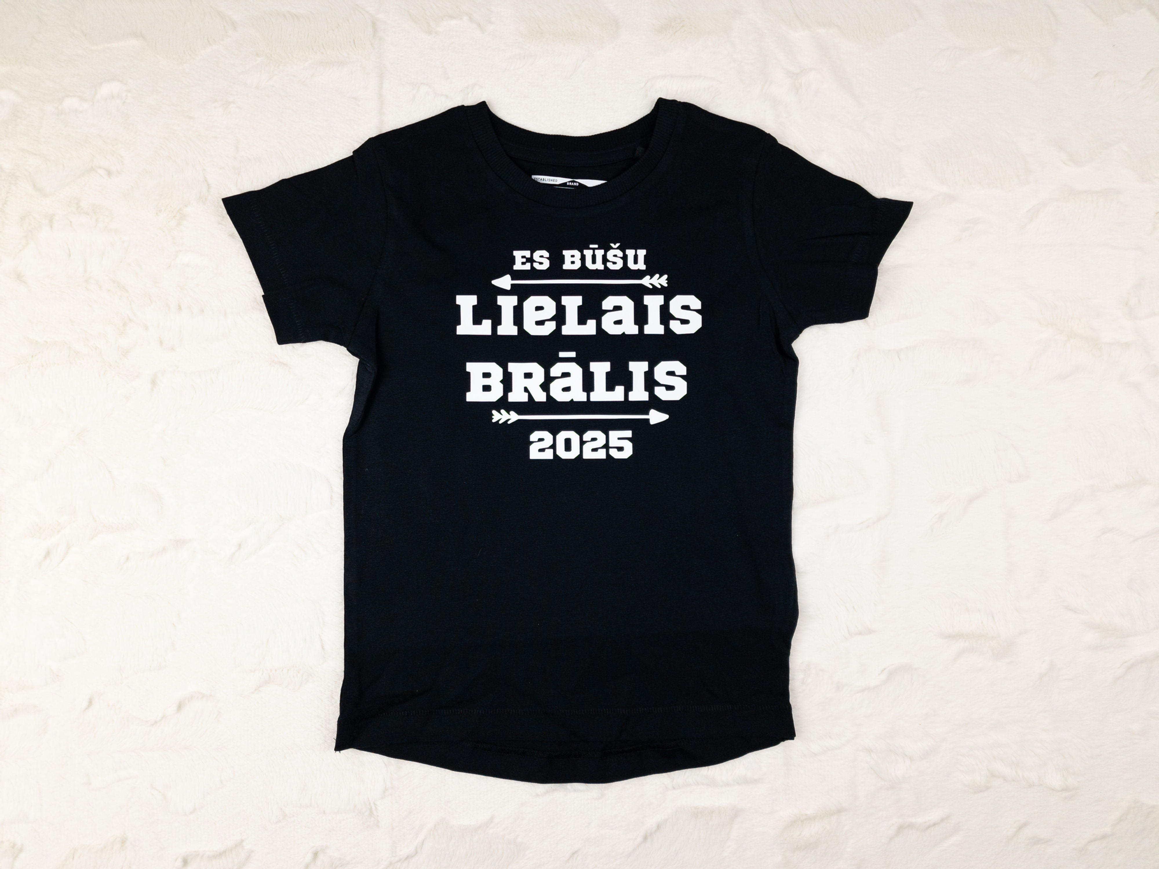 Bodysuit or T-shirt with text "I am going to be a big brother/sister"