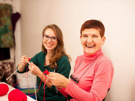 Friendship Knows No Age: Why Intergenerational Friendship Benefits Seniors (And Youngsters!)