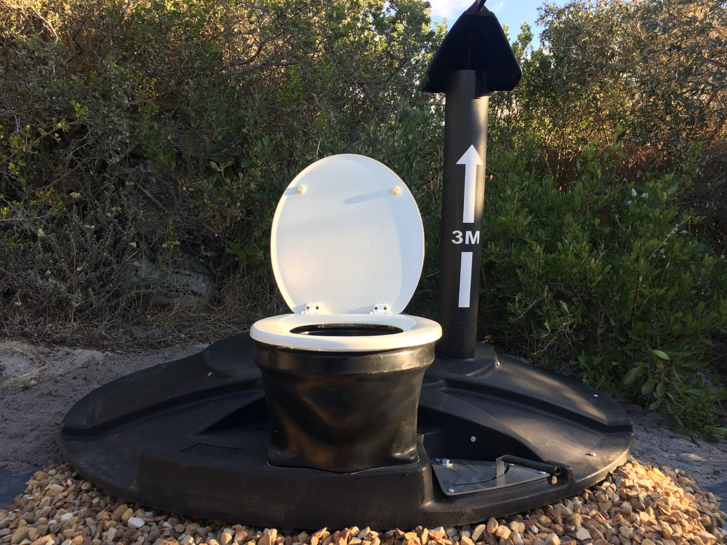 Zerho Waterless Sanitation Dehydrating Toilet