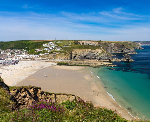 Beautiful-beaches-near-Family-friendly-holiday-cottage-near-Redruth-Cornwall_edited.jpg