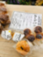 「みそぎパン」などを応援販売中の「一期家一笑」　写真は同社提供