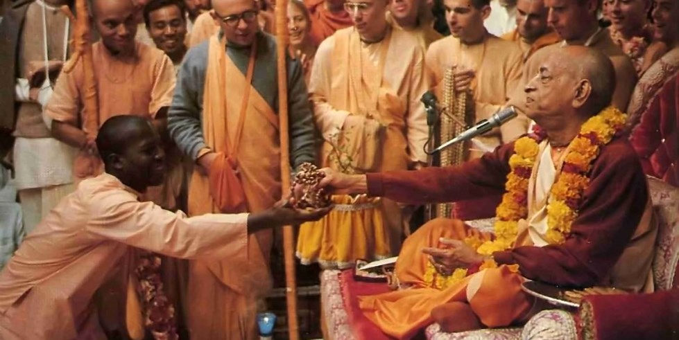 hare-krishna-cult-or-religion-717