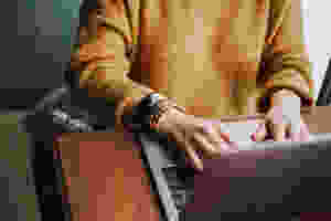 <img src="laptop.jpg" alt="person typing on macbook laptop">