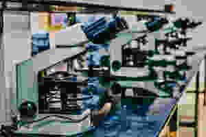 <img src="mic.jpg" alt="microscopes in science laboratory">
