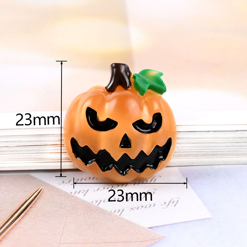 Thumbnail: Halloween Charm