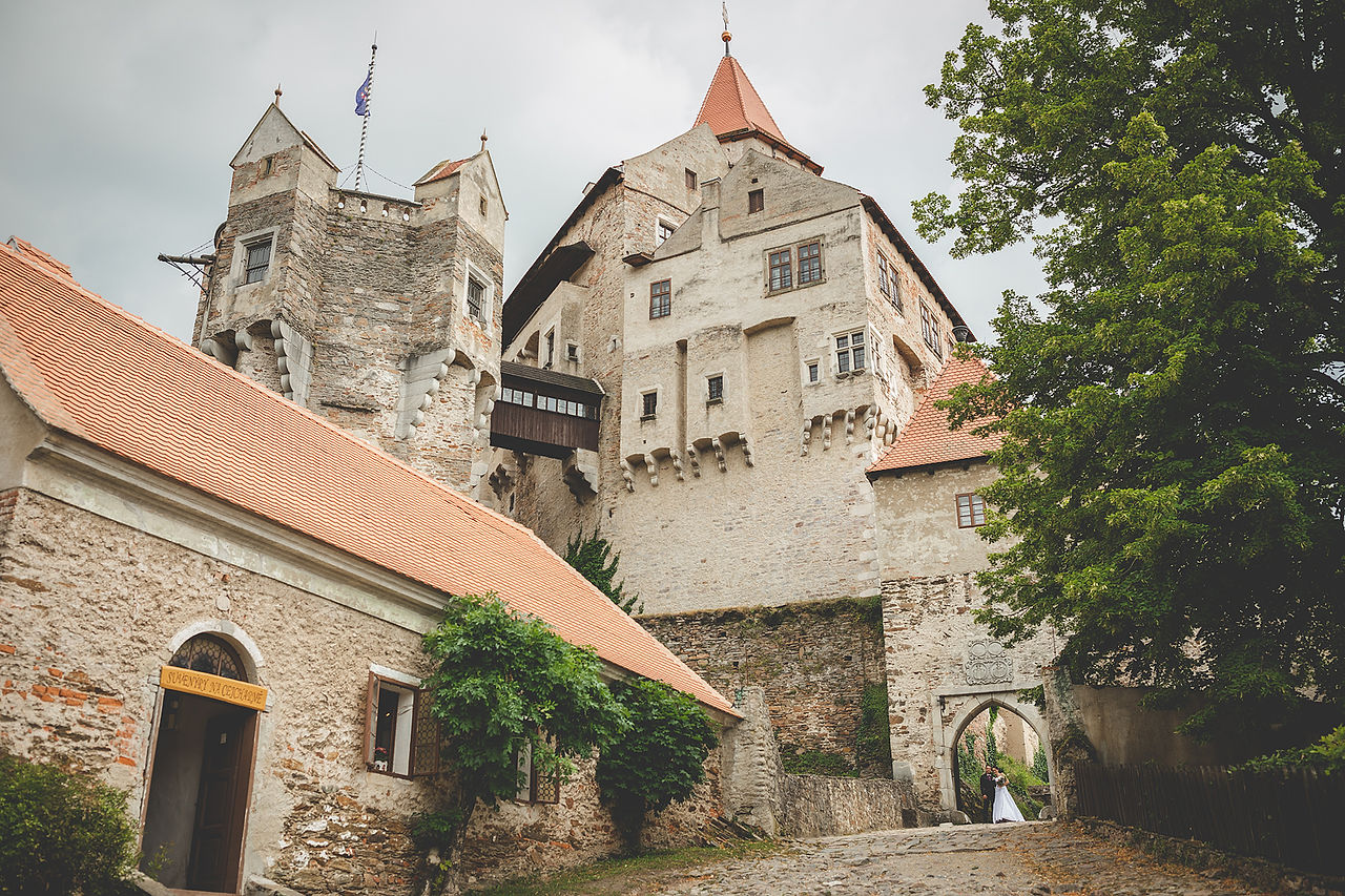svatba na hradu