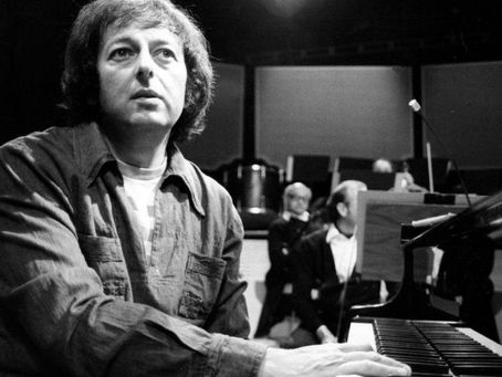 Jazz piano improvisation practice using chord tones and rhythmic phrasing