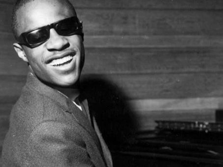 Jazz melody analysis of Bobby Hebb's Sunny exploring pentatonic patterns, scale fragments, arpeggio motion, and melodic phrasing.