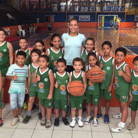 PROJETO DA JOGADORA ADRIANINHA, DA SELEÇÃO BRASILEIRA, ESTÁ COM INSCRIÇÕES ABERTAS