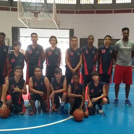 BASQUETE CERQUILHO REALIZA SELETIVA MASCULINA E FEMININA NASCIDOS ENTRE 1998 E 2000