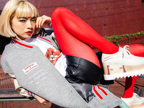 Nouvelle collab Stella McCartney x Yoshitomo Nara, ambiance punk progressiste et street-art kawaii