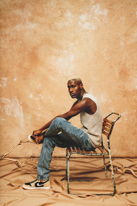 NIKE AJ11920 copy 2.jpg