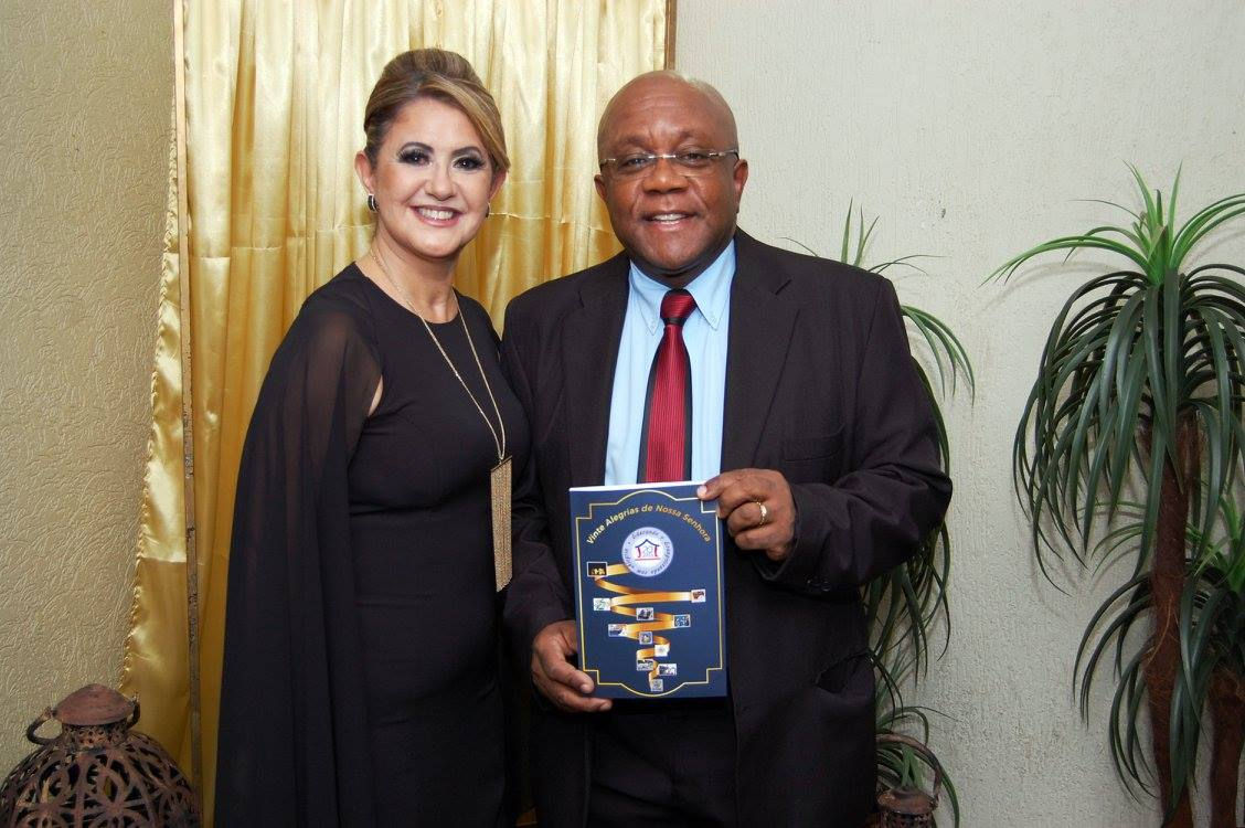 Livro "20 Alegrias de Nossa Senhora"