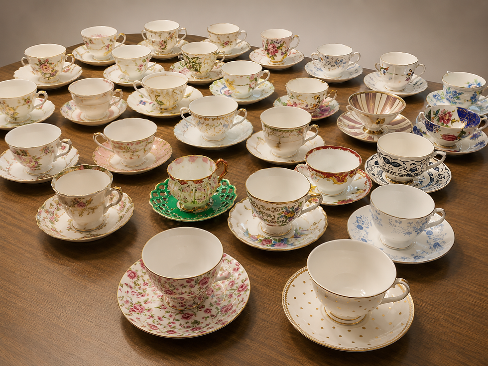 Thumbnail: Teacups and saucers