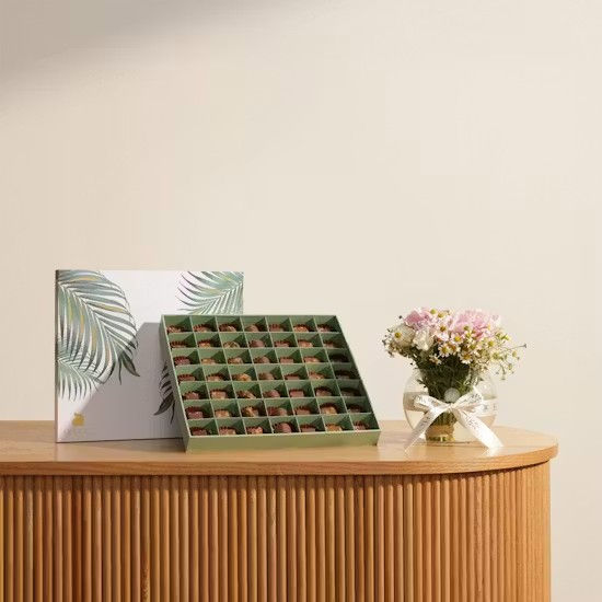 Abucci Chocolate Palm Box | Astounding Flower Vase