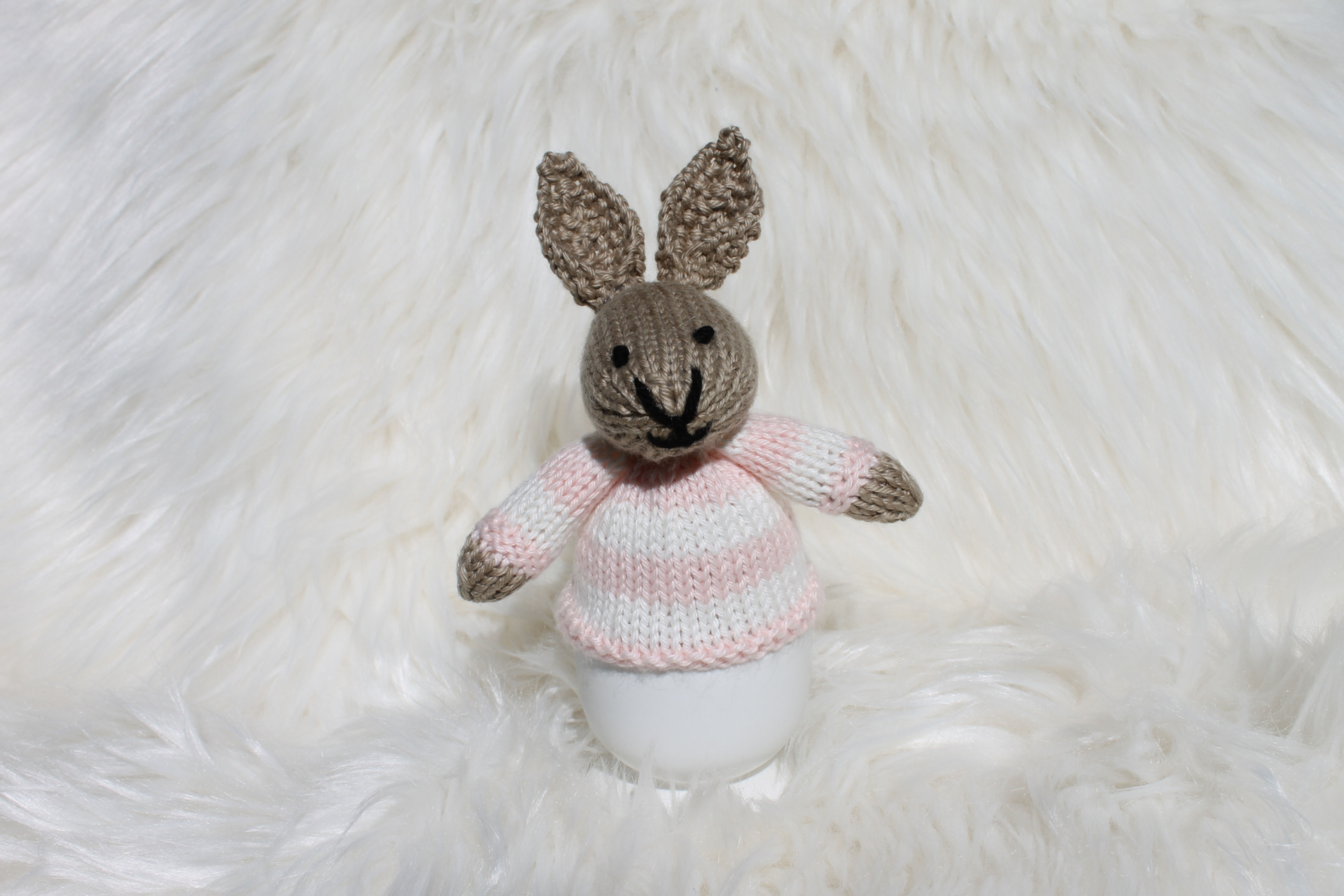 Mrs Rabbit Egg Cosy
