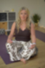 Hatha yoga with Pip