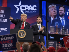 Trump chiude la convention di Dallas e spinge Vance verso il 2028: il futuro repubblicano passa dal vicepresidente