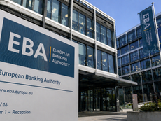 Un rapporto dell'EBA evidenzia la persistenza di squilibri di genere e divari retributivi ai vertici del settore bancario nell'UE.