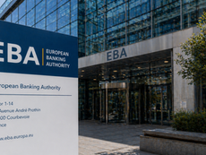 L'EBA semplifica le sue linee guida sui clienti connessi per allinearle alla nuova legislazione UE.