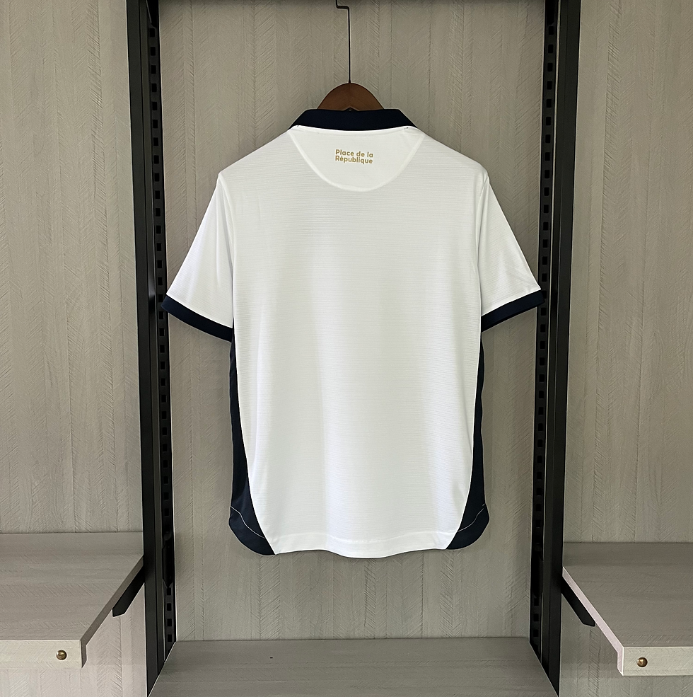 18€ Retro A. 23/24
