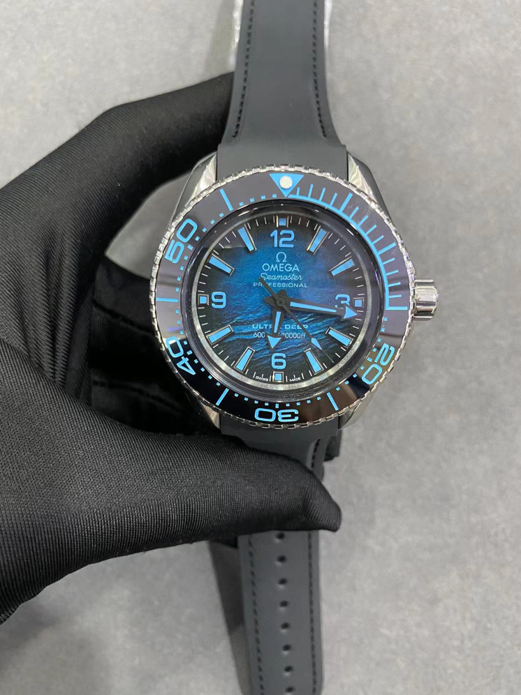 170€ OG709