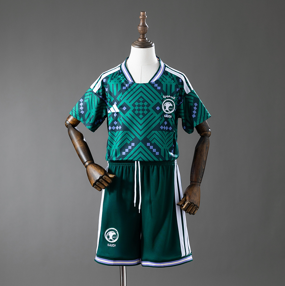 16€ Home 2026