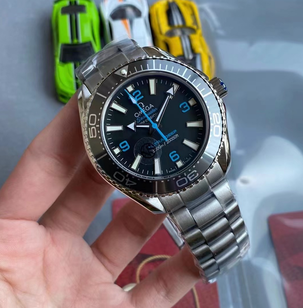 WOG257a 45mm Automatic