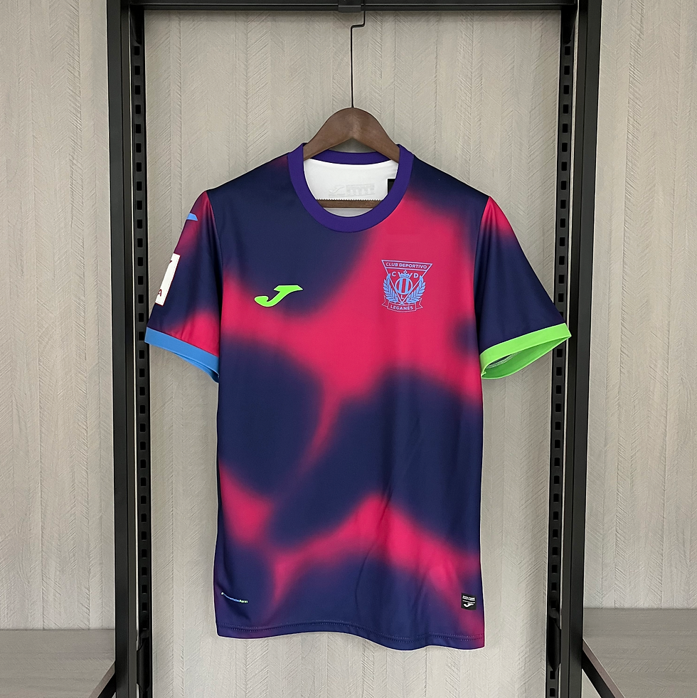 18€ Retro T. 23/24
