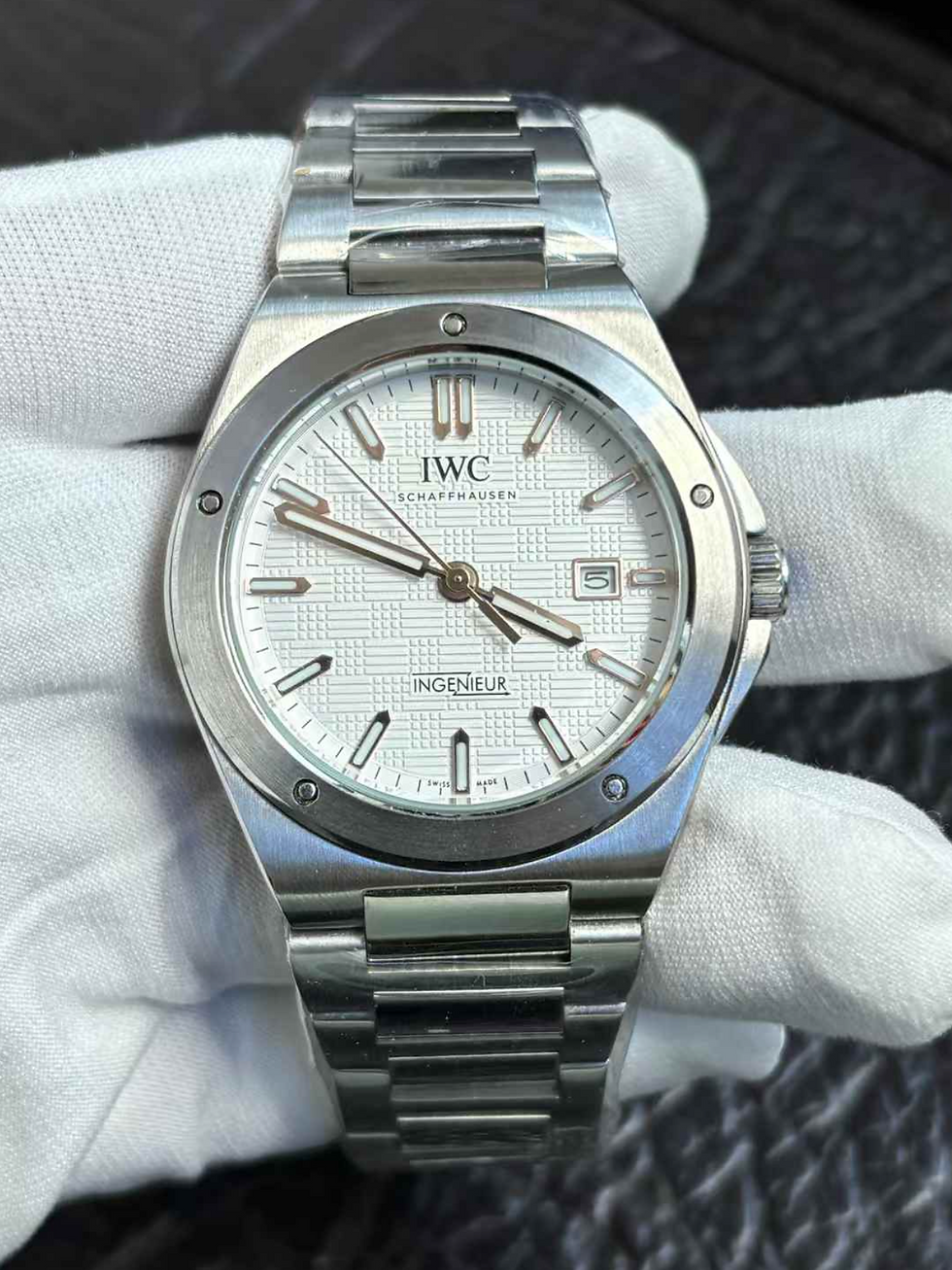 WIC79L