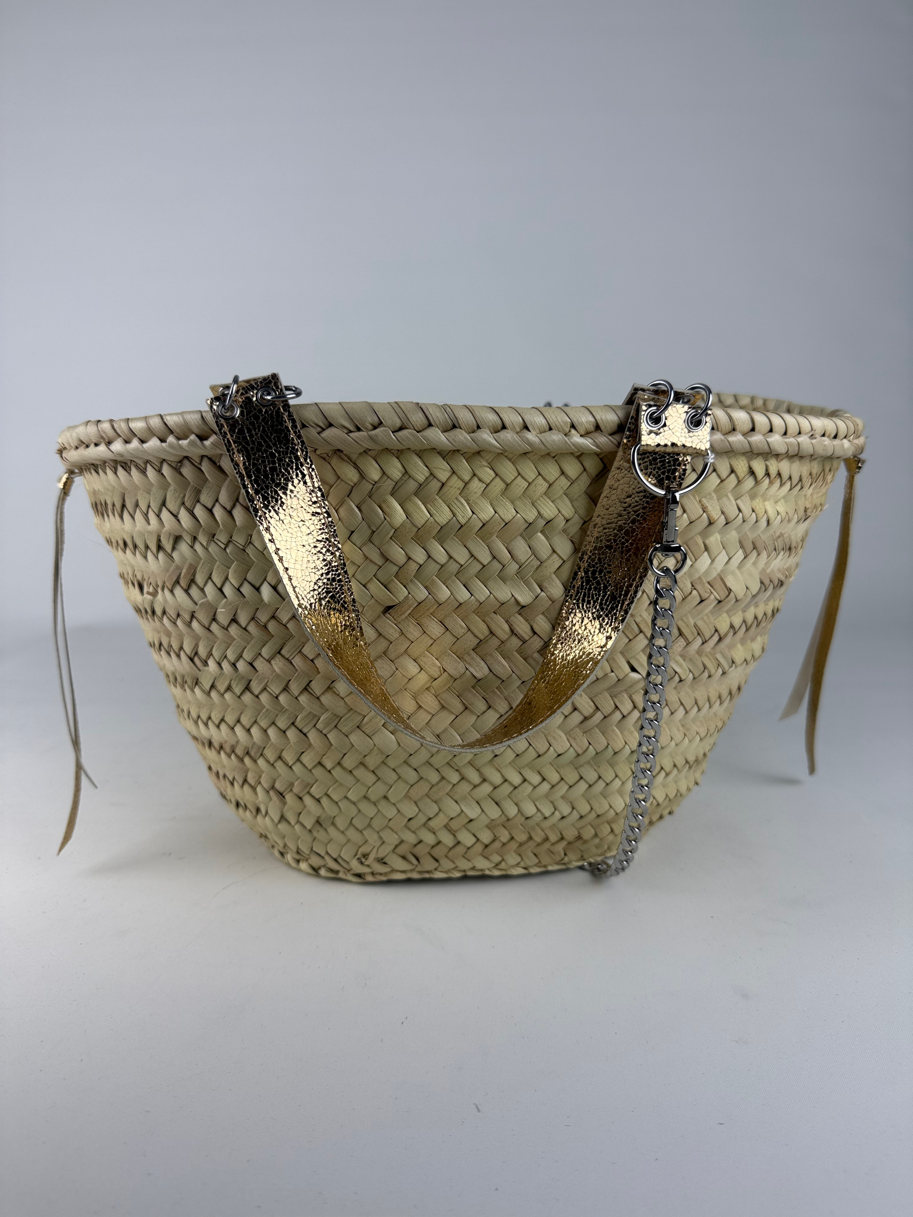 LE PETIT PANIER DORÉ