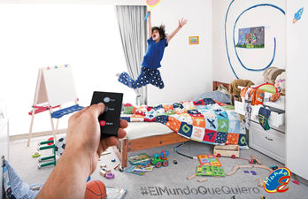 Javier Turribiates en la Dirección Creativa y Planeación Estratégica