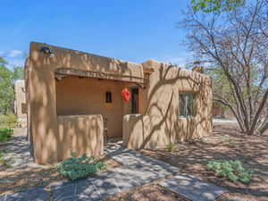 Casita + Studio + Garage