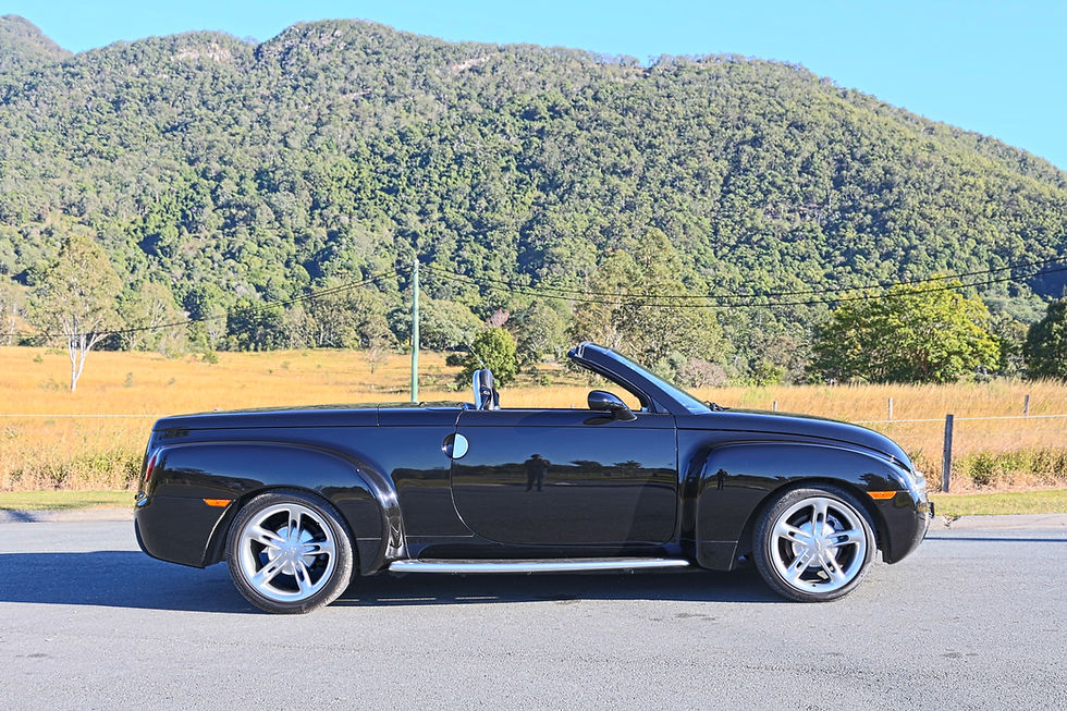 Thumbnail: 2003 Chevrolet SSR - SOLD