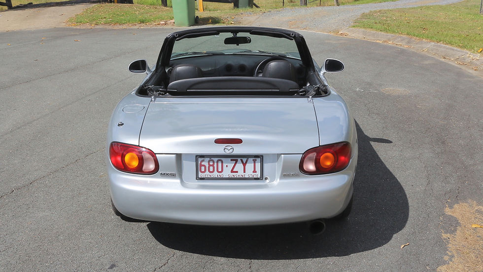 Thumbnail: 1998 Mazda MX5