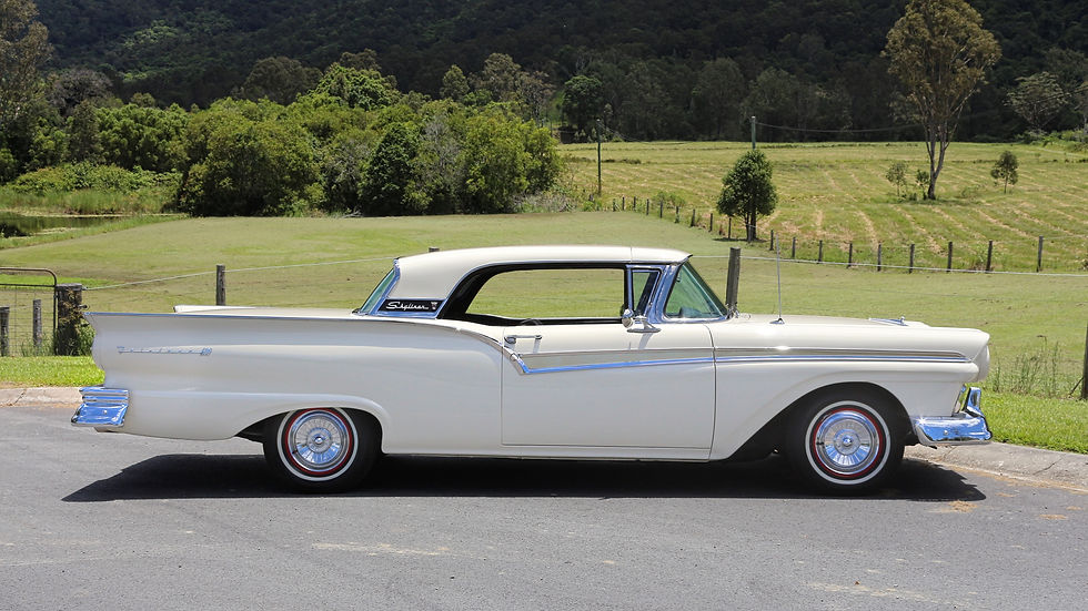 Thumbnail: 1957 Ford Fairlane Skyliner
