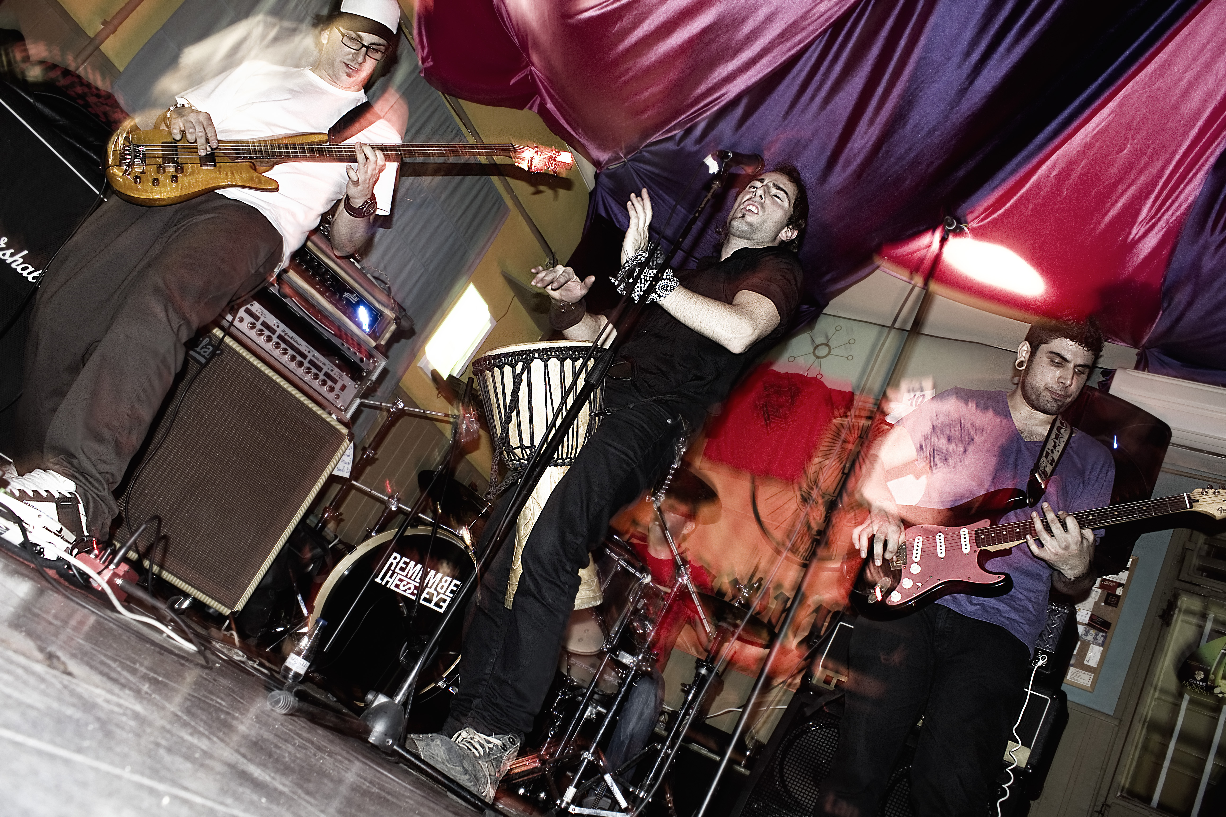 GLASS CIRCUS, nov. 2011