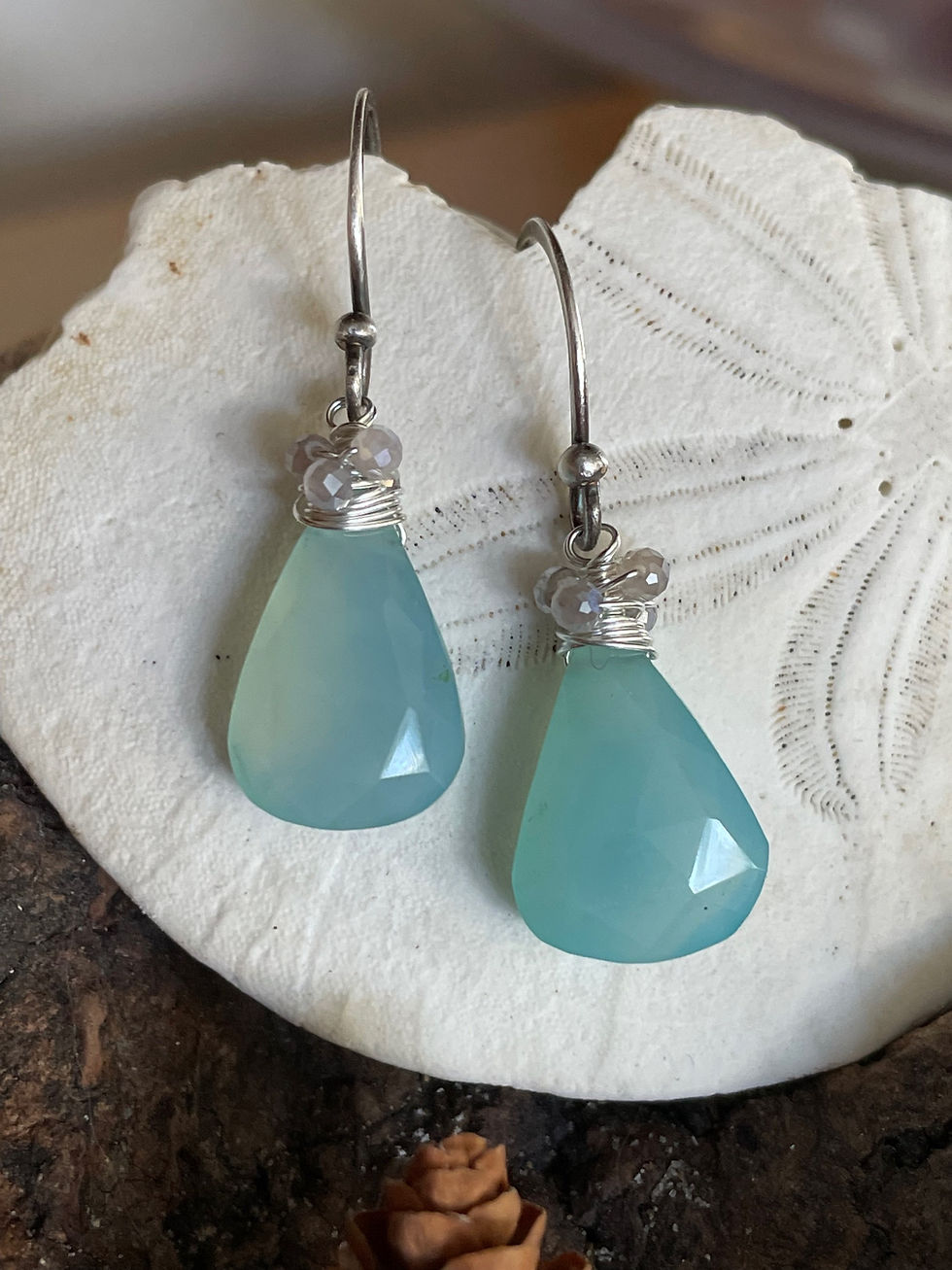 Thumbnail: Large Chalcedony 