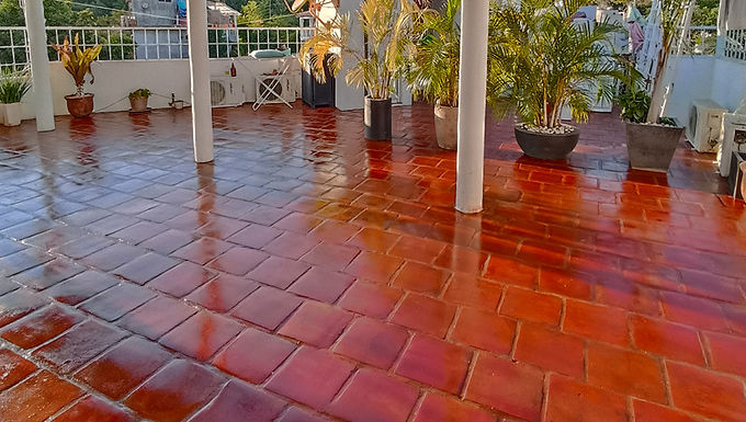 Terraza de Hotel Pura Chacala después del trabajo de Soluciones R