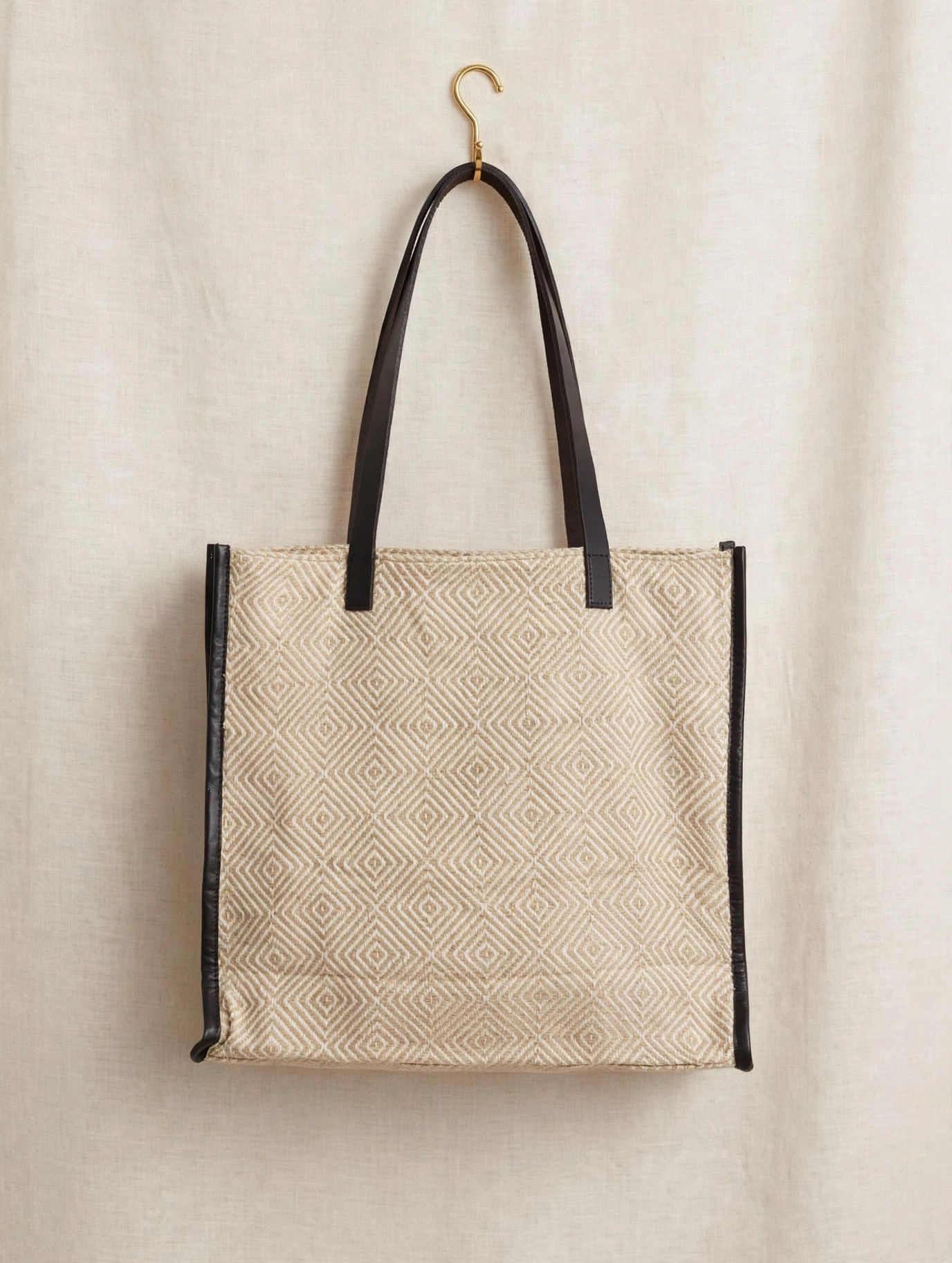 Mila tote beach bag