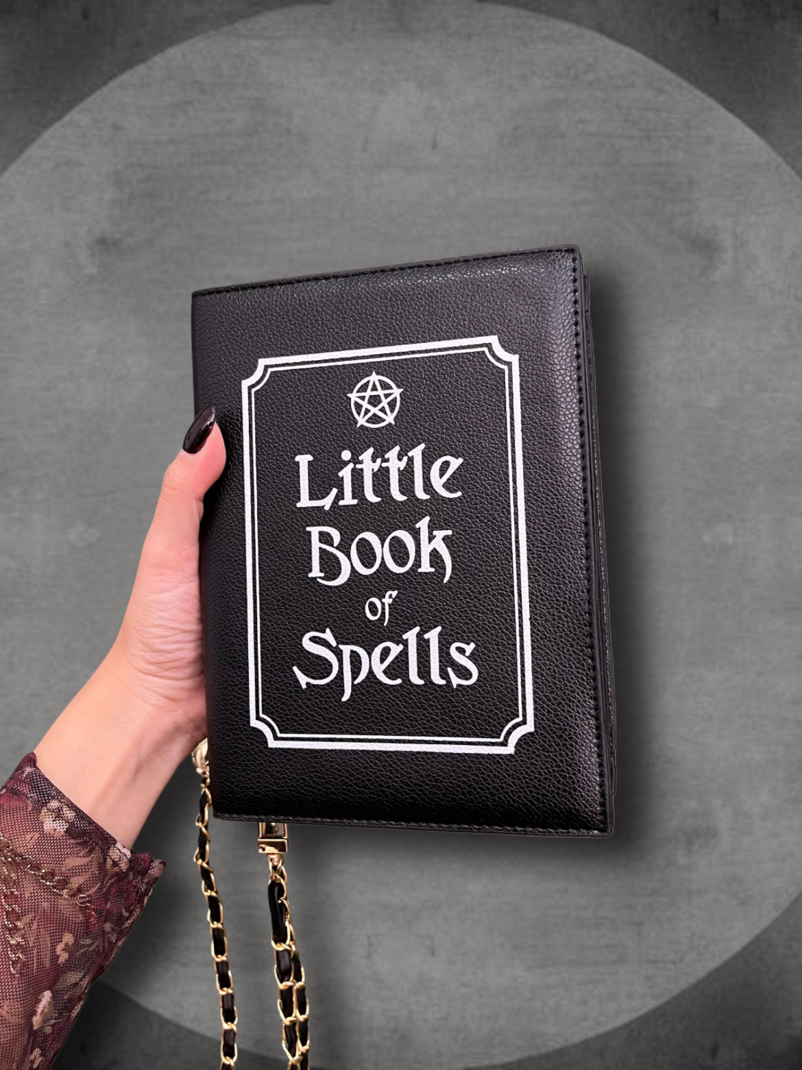 Little book of Spells clutch 